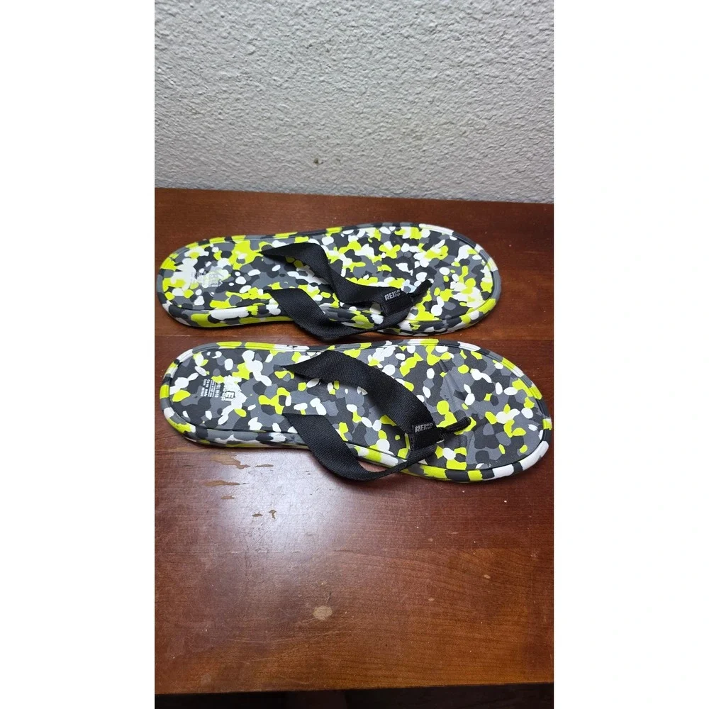 REI Co-op Flip Flop Sandals Mens 12 Womens 13 Yellow Grey Camo‎ Scraps Thong